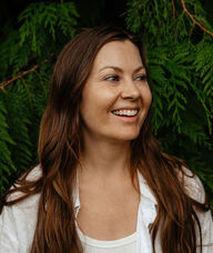 Book an Appointment with Tess Haggerty for Lactation Consulting