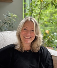 Book an Appointment with Hilarie Maynard for Individual Therapy 🌿